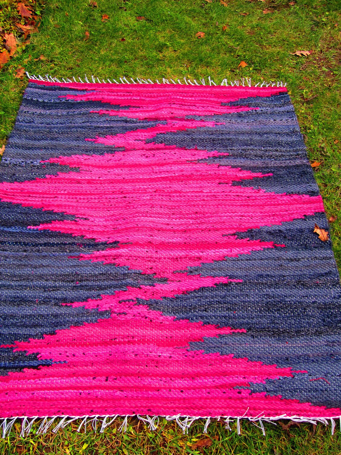 Hand woven rag rug 3.5 x 7.81' Dark blue light blue Etsy