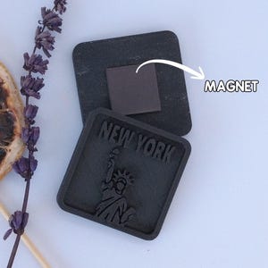 Black Statue of Liberty Magnet – Eco-Friendly 3D Printed NYC Souvenir – Minimalist Handmade Gift