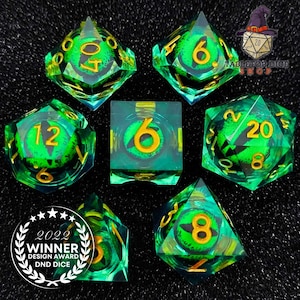 Resin Dragon Eye Liquid Core DND Dice Set | D20 D12 D10 D8 D6 D4 | RPG Gift | Dungeons and Dragons Dice | Fantasy Gaming Accessories