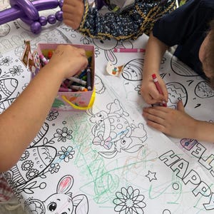 Camino de mesa para colorear personalizado de Moana para cumpleaños infantiles, pancarta gigante para colorear, nombre y edad personalizados. imagen 2