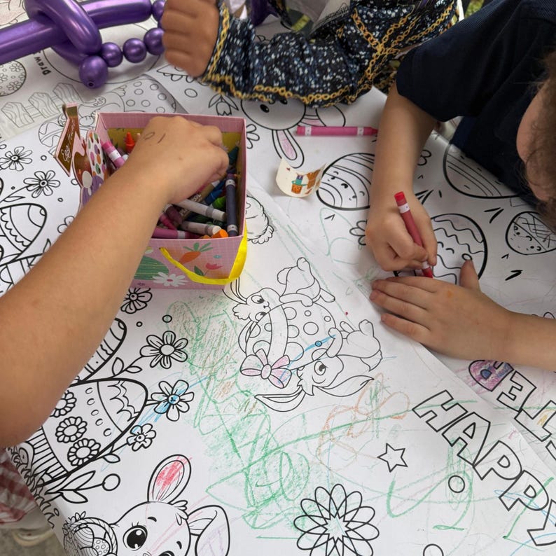Camino de mesa para colorear personalizado de Moana para cumpleaños infantiles, pancarta gigante para colorear, nombre y edad personalizados. imagen 2
