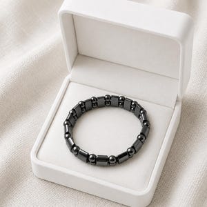 Zwarte hematiet armband verstelbaar met stretch | Aardingsbescherming Kristallen sieraden | Chakra healing meditatie | Cadeau Ram Waterman