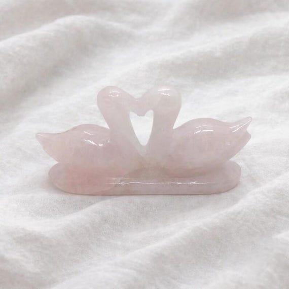 Rose Quartz Love Birds Figurine Hand Carved Crystal Couple Sculpture Romantic Home Decor Relationship Healing Marriage Harmony