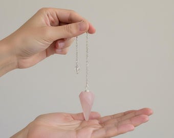 Rose quartz crystal pendulum for dowsing and divination, natural pink faceted cone (18 mm) with silver-tone chain and bead point