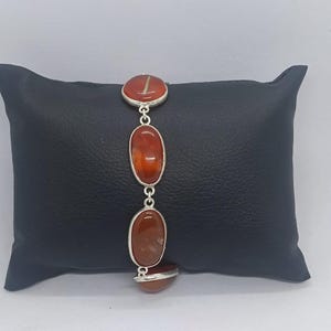 Pulsera de cornalina de plata de ley, eslabón con cabujón ovalado naranja de 100 ct, diseño llamativo con engaste de bisel, cierre de palanca, regalo para el chakra sacro.