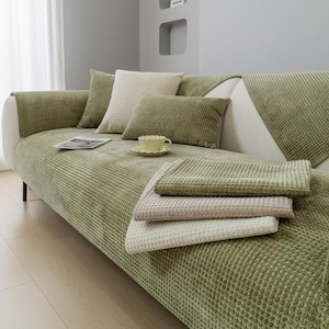 Modern Waffle Chic Pet-Friendly Sofa Throw | Non-Slip Couch Cover | Pet-Friendly Sofa Blanket | Solid Color & Scratch Resistant