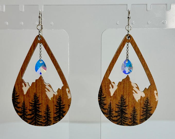 Wooden Mountain Finding with Crystal Teardrop Pendant