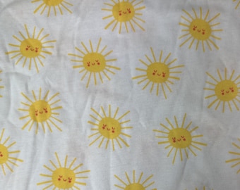 Tela de punto jersey con estampado de sol de Pop! – Estampado de sol alegre, tela para bebé, tela de punto elástica, tela para ropa de verano, tela de sol adorable, Joann Fabrics