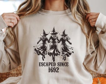 Halloween Shirt 1692 Salem Witch Sweatshirt Halloween Hoodie Mystical Witchy T-Shirt Vintage Witches Halloween Costume Spooky Season Sweater