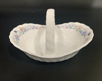Rare Vintage Wedgwood Angela Bone China Basket | 1980 White & Blue Floral Porcelain | Collectible Wedgwood