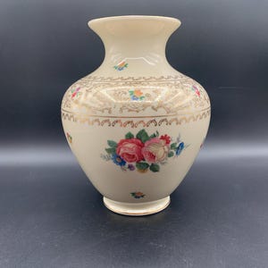 German Thomas Vase - Etsy