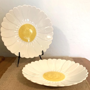 Vintage Gien France Daisy Plates (Set of 2) - 1950s Floral Decor