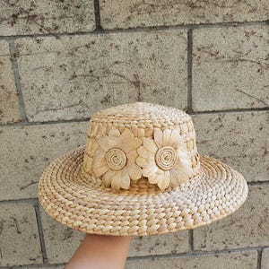 Vintage Style Straw Hat with Flower Accent
