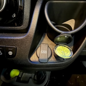 Spirit level for the Fiat Ducato 7, 8 and 9, as well as Peugeot Boxer and Citroen Jumper. Duc.7 Zigarettenanz.