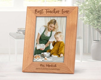 Best Teacher Ever Personalized frame, teacher gifts, custom teacher picture frame, gift from class, end of year teacher appreciation FR0504