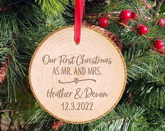 First Christmas Ornament - Mr and Mrs Couple Ornament - Personalized Wooden Gift Tag - Custom Tree Decoration for the Newlyweds