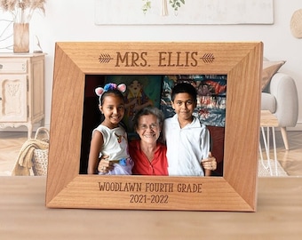 Teacher Gift Personalized, fun teacher frame, teacher gifts, personalized teacher picture frame, gift from class, class appreciation FR0501