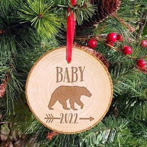 Bear Family Wood Slice Ornament Papa and Momma  Tree Decoration - Baby Bear Wooden Wine Gift Tag