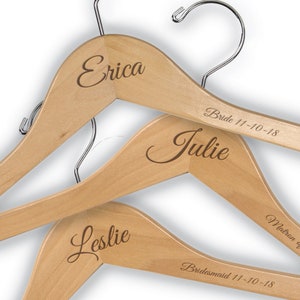 Personalized Wood Hanger Engraved with a Name Swirl and Title - Wedding Dress Hanger Photo Prop Bride, Bridesmaids, Maid of Honor, Groomsmen