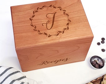 Christmas Recipe Box - Holiday Kitchen Gift - Wooden Recipe Box - Engraved Recipe Box - Cooking Gift - Kitchen Decor - Christmas Kitchen