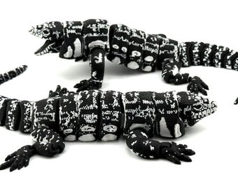 Tegu Lizard ~ 3D Printed ~ Fully Articulated ~ Very detailed ~ 9.5" long!