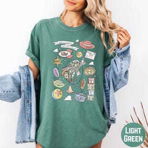 Camiseta con colores cómodos "Tienes un amigo", camiseta retro de Toy Story, Woody, Buzz, Rex, Hamm, viaje a Disneyland. imagen 9