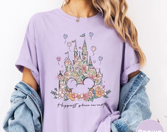 Camiseta con diseño floral retro de Disney Castle, colores cómodos, camiseta "El lugar más feliz del mundo", atuendo a juego para viaje familiar a Magic Kingdom