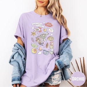 Camiseta con colores cómodos "Tienes un amigo", camiseta retro de Toy Story, Woody, Buzz, Rex, Hamm, viaje a Disneyland. imagen 1