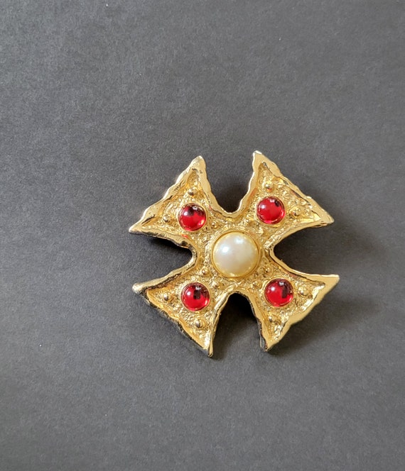 Maltese Cross Brooch Pin Gold Tone with Faux Pear… - image 2