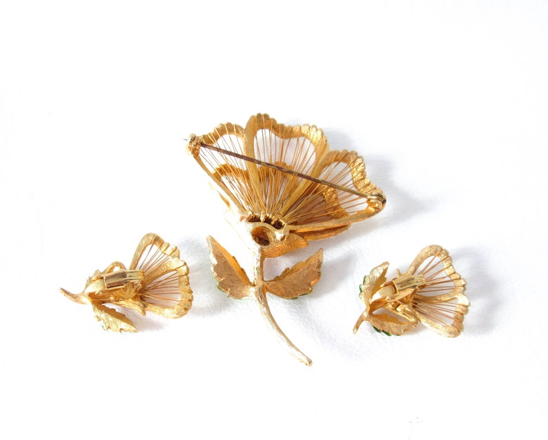Flower Brooch and Earring Set Gold Tone White and Green Enamel image 12