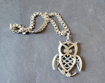 Owl Necklace Silver Tone Book Link Chain