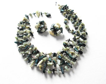 Green Japan Necklace and Earring Set Shell Multi Strand Clip On