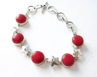 Carnelian and Sterling Silver Bracelet with Flower Links