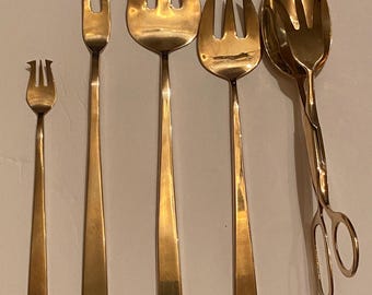15 Piece Bronze Gold Service Set