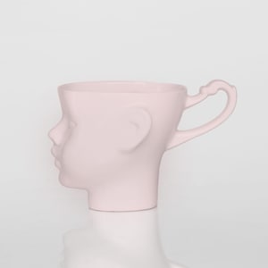 BIG SIZE Porcelain doll head coffee mug, pinkceramic mug, tea mug, china cup image 1