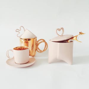Taza TWIST, taza de porcelana pintada con oro real, taza de cerámica para café o té, lujoso regalo hecho a mano imagen 9