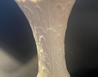 Lenox Woodland Acanthus Leaf Vase Vintage
