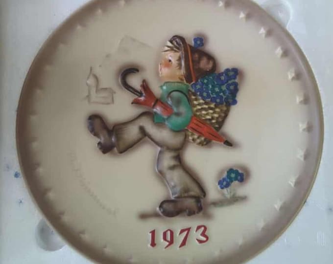 Vintage Plate Hummel Collection 1971 ANNUAL Plate