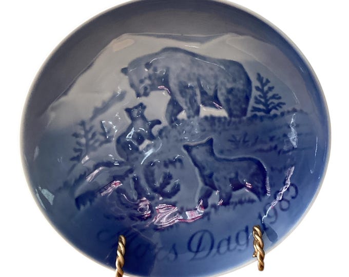 Vintage Bing & Grondahl 1985 Mother's Day Plate, Bear With Cubs