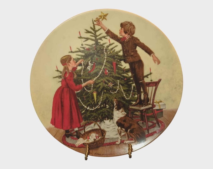 Vintage Knowles Christmas Collector Plate: American Holidays Collection