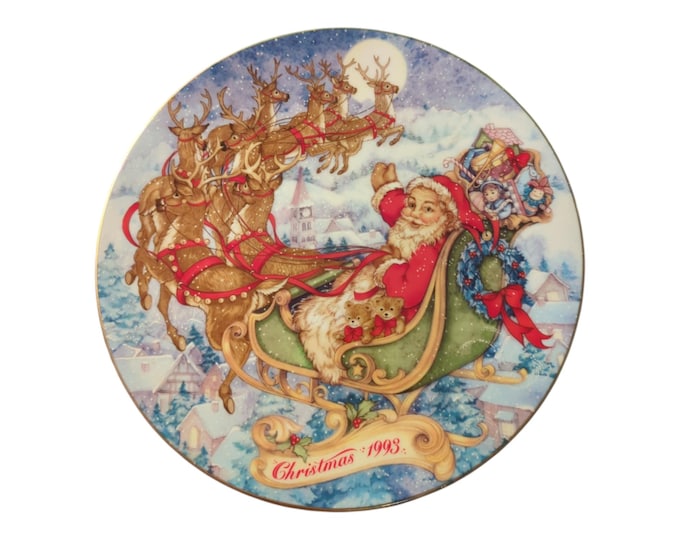 1993 Collectible Christmas Plate: Avon's "Special Delivery" 22K Gold Accents