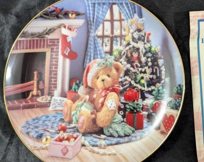 Vintage "Happy Holiday, Friend" Plate: Hamilton Collection Teddies COA