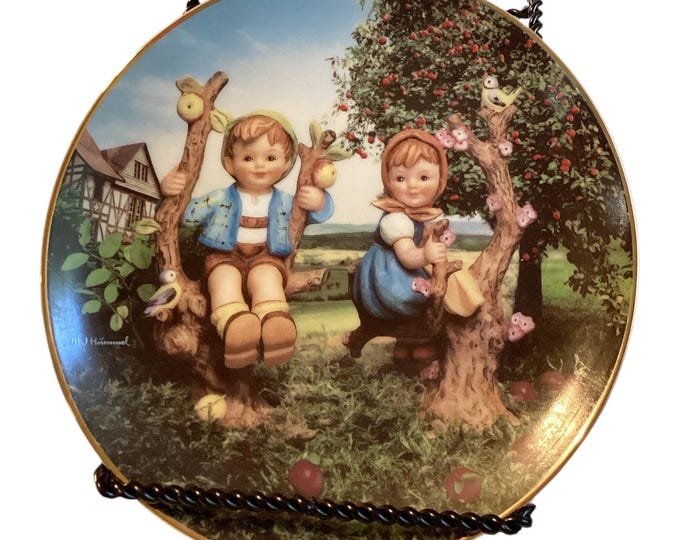Vintage Plate MJ Hummel Collection 1989- “Apple Tree Boy and Girl” 8 1/4”