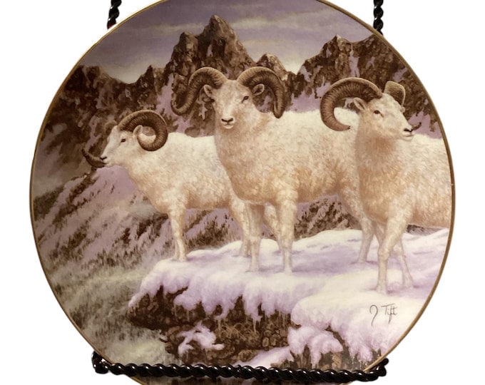 Vintage Hamilton Collection Decorator Plate: Sentinels of the Summit “The Call of the North” 8 1/4”
