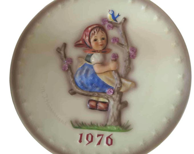 Vintage Plate Hummel Collection 1976 ANNUAL Plate