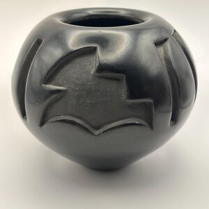 Santa Clara Pottery - Elanie Salazar