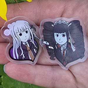 1.5&quot; Danganronpa Trigger Happy Havoc Acrylic Heart Pins - Kyoko Kirigiri and Celestia Ludenberg