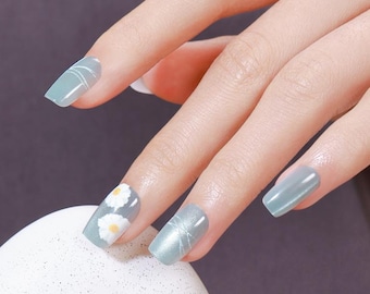 30 Stück Mintgrün karierte Daisy Press-On Nails Daisy Nails Handgemachte Blumennagel-Set, Frühlings-Sommer-Maniküre, süße Pastell-wiederverwendbare Nägel