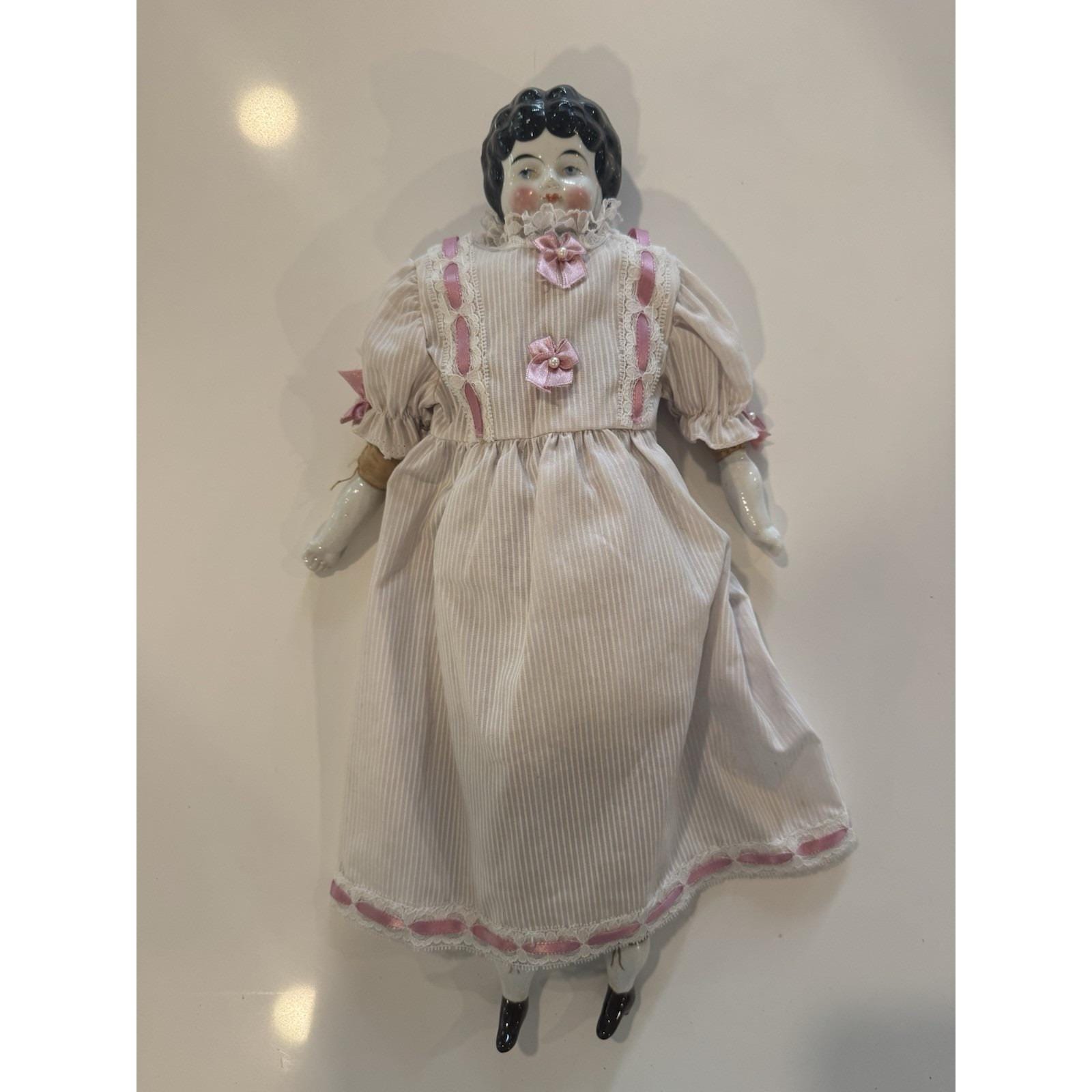 Antique ChinaHeaddoll with hands