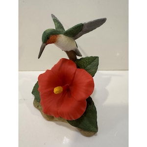 Andrea by Sadek- Hummingbird & Flower Porcelain #7342